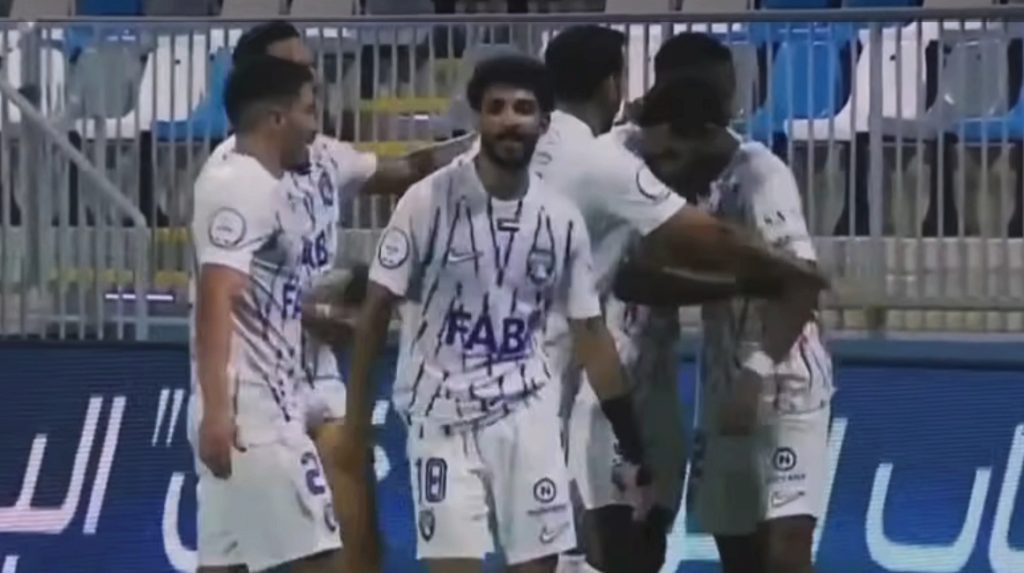 تشكيلة العين ضد الأهلي اليوم