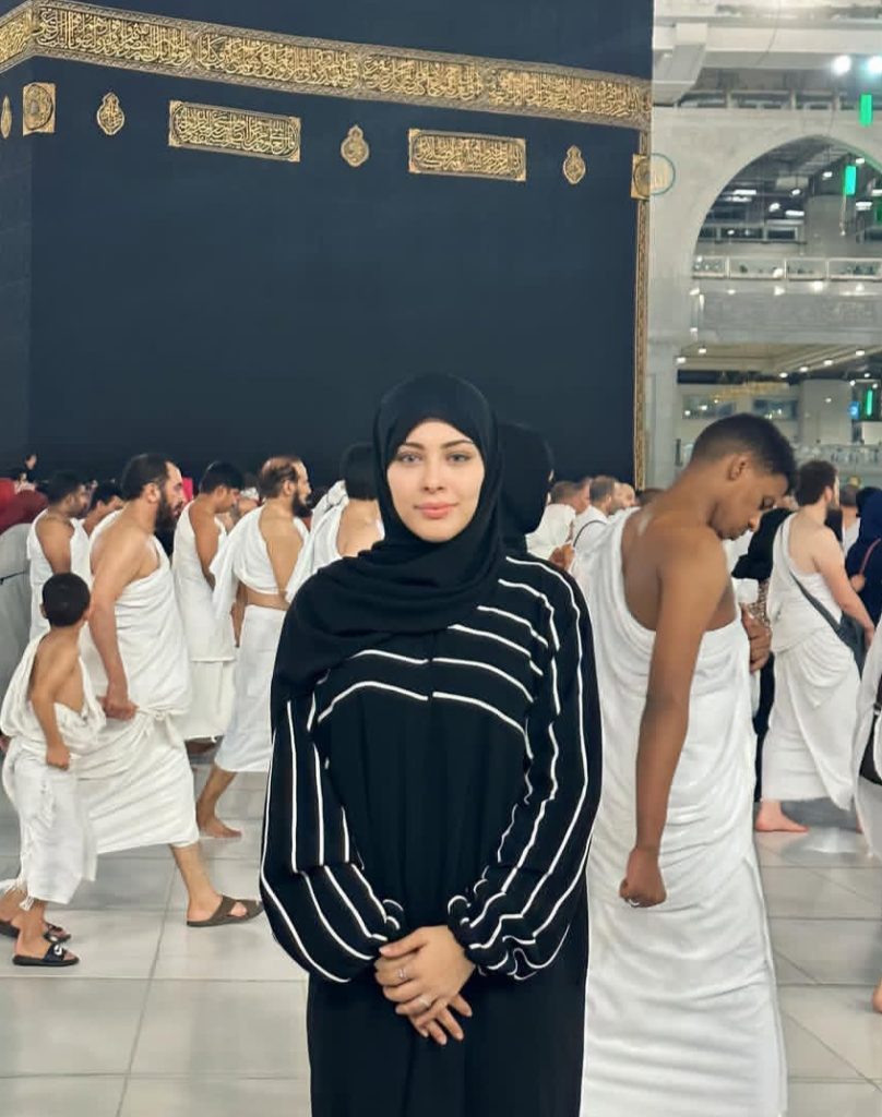 عبلة بن سنوسي في مكة 